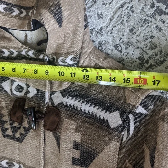 Host Pick🎉 Legendary Whitetails Winter Coat - Picture 14 of 16